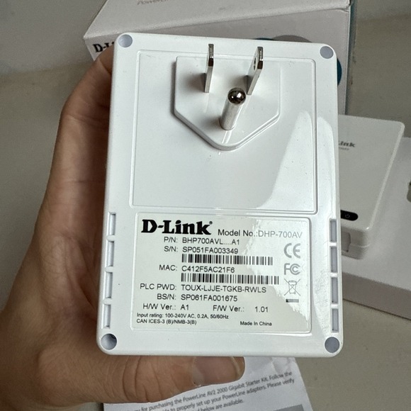 D-Link Powerline DHP-701AV AV2 2000 Gigabit Network Extender Kit - Picture 12 of 13